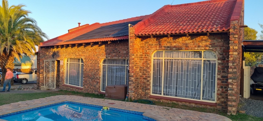 5 Bedroom Property for Sale in Morelig Free State